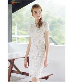 (Category: ) located in . Submitted by ThePrelovedCloset (Listing ID 1083879115, Image 1). Description: .