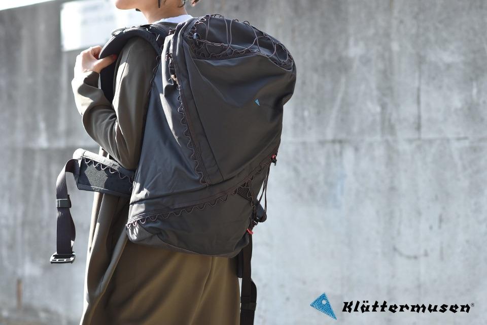 Klattermusen GNA Backpack 33L Raven Black HMG