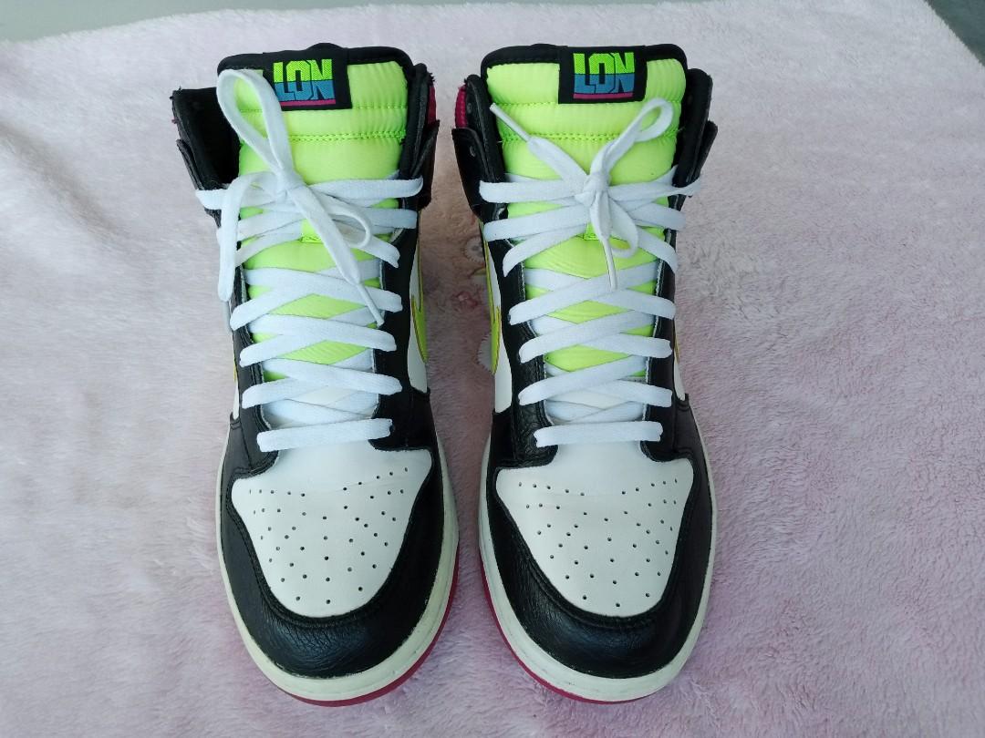 Nike dunk high "london" (Category: Sneakers) located in Angeles City. Submitted by domusdei10 (Listing ID 1084615163, Image 1). Description: Nike dunk high "london" (2012) - 10US - 1700PHP Cond: 9/10 * replaced insole - minor sole sep No box - with extra laces slight yellowing + ship fee.