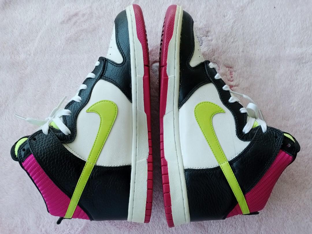 Nike dunk high "london" (Category: Sneakers) located in Angeles City. Submitted by domusdei10 (Listing ID 1084615163, Image 2). Description: Nike dunk high "london" (2012) - 10US - 1700PHP Cond: 9/10 * replaced insole - minor sole sep No box - with extra laces slight yellowing + ship fee.