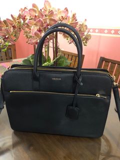 Oroton laptop outlet