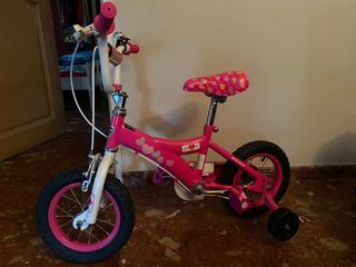 (Category: ) located in . Submitted by rattaneverything (Listing ID 1085225810, Image 1). Description: .