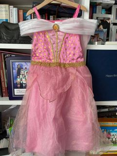 (Category: ) located in . Submitted by vananh (Listing ID 1085127680, Image 1). Description: .