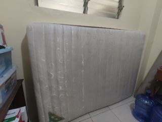 (Category: ) located in . Submitted by aluzon (Listing ID 1085257283, Image 1). Description: .