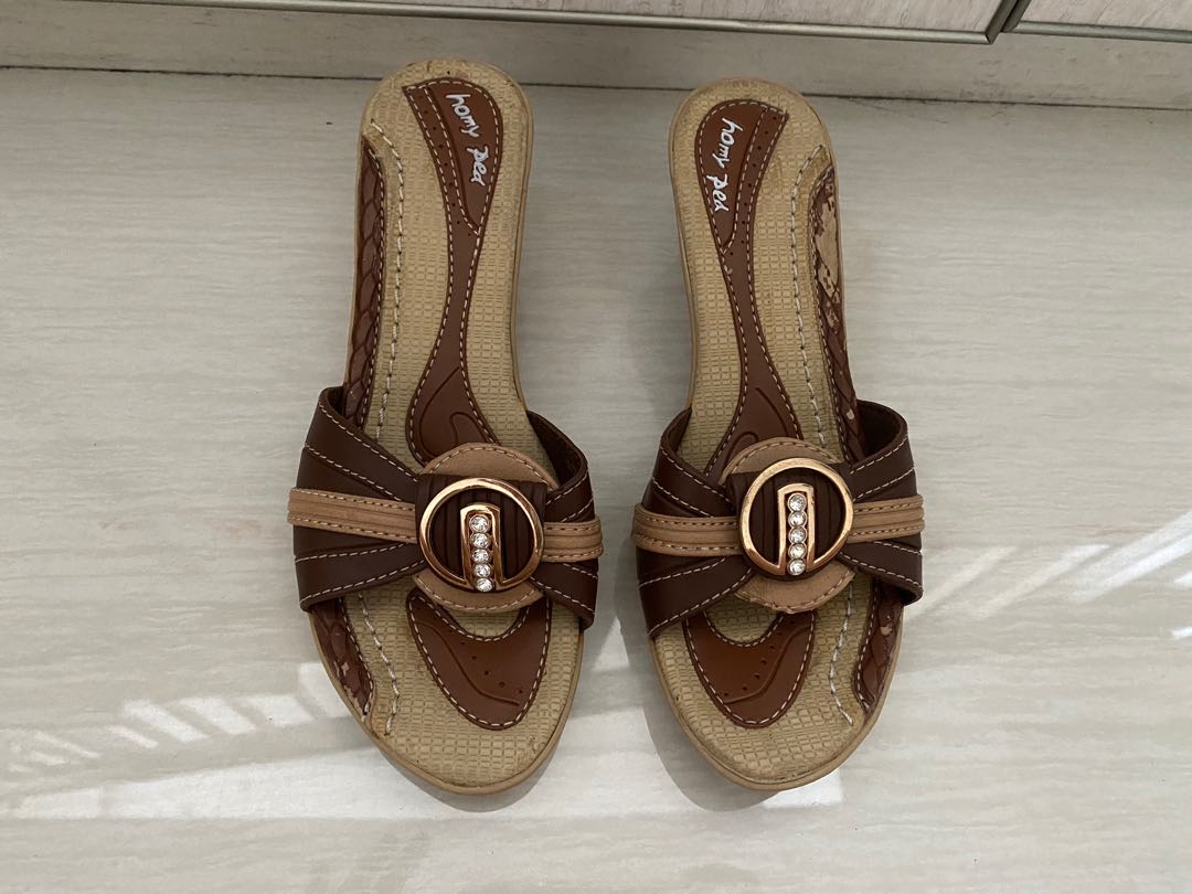 Sandal wanita homyped Fesyen Wanita Sepatu di Carousell
