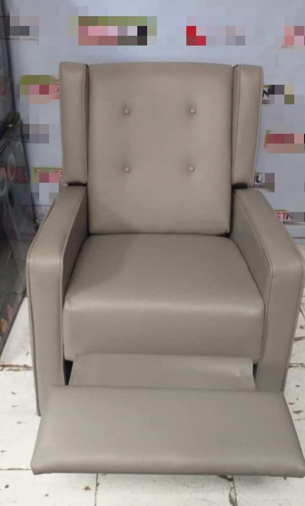 Sohl Furniture Reclining Chair/ Swivel Chair, Furniture & Home Living, Furniture, Chairs on