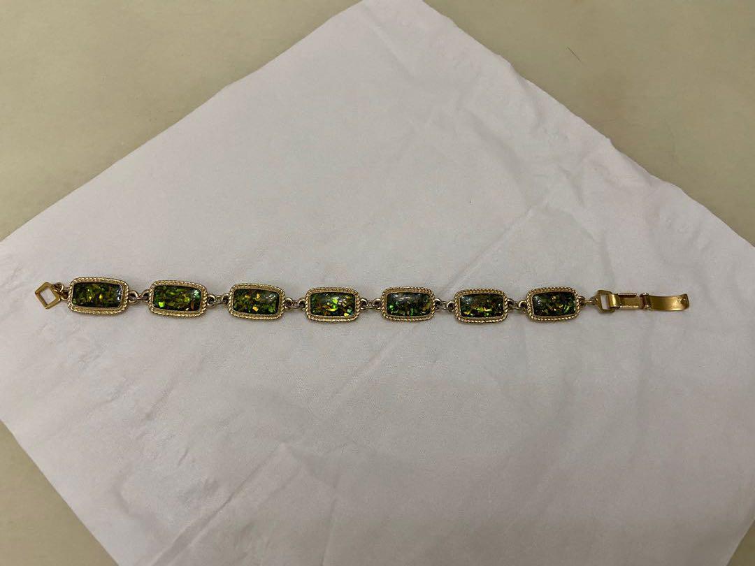 Unique bracelet (rectangular shape stone) (Category: Bracelets) located in Singapore. Submitted by atingo (Listing ID 1085260622, Image 2). Description: Unique bracelet Rectangular shape stone Kept for very long. Seldom worn. .