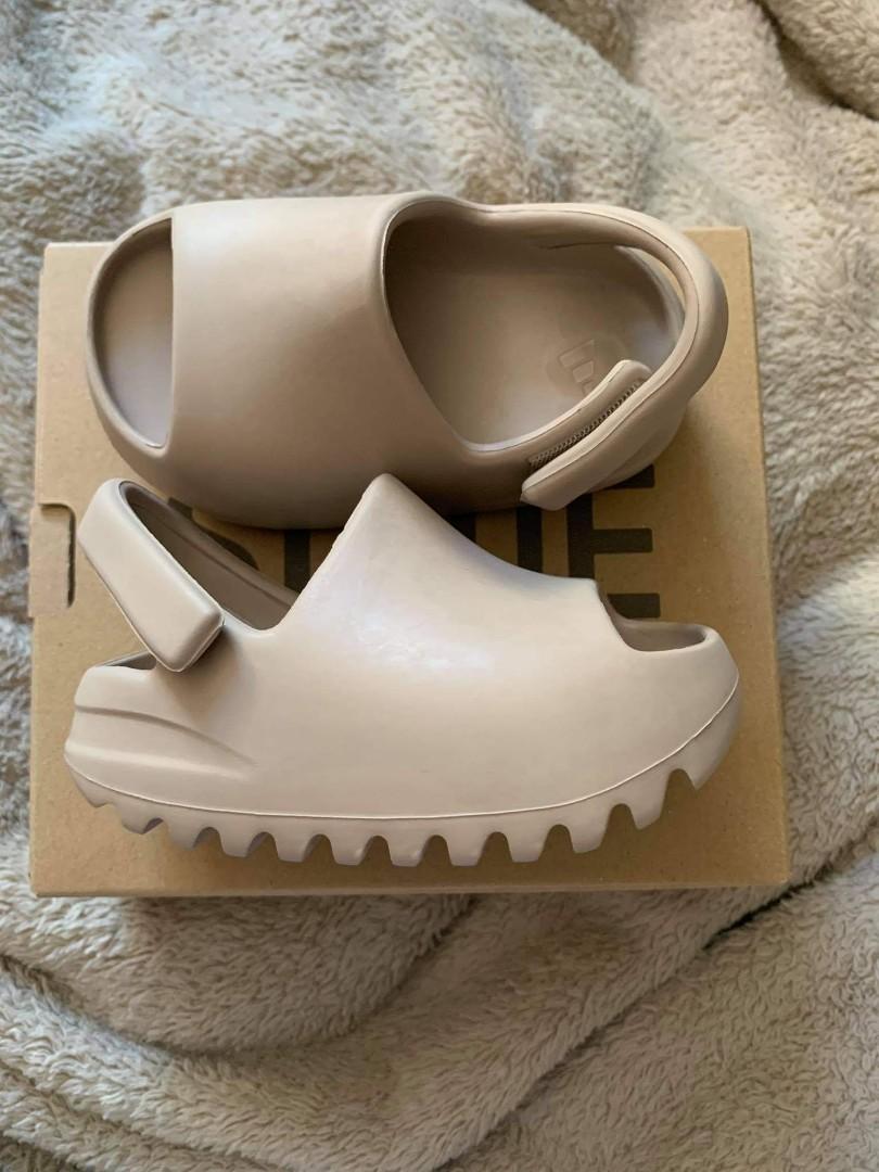 Yeezy slides for baby discount