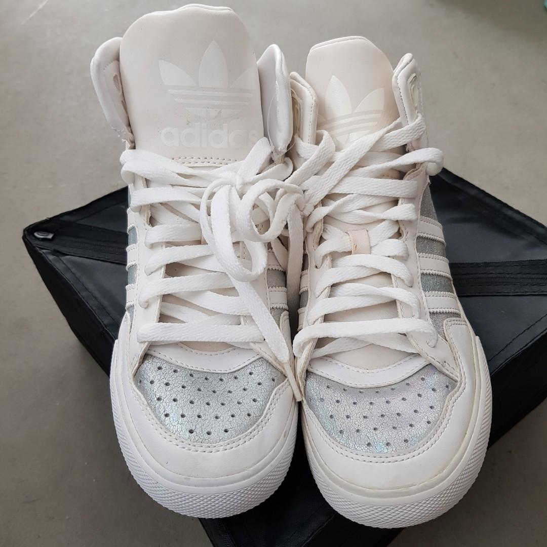 Adidas shoes deals high tops 90s