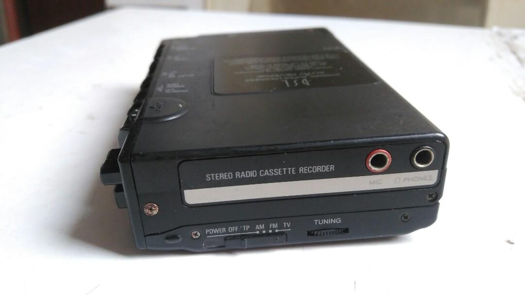 Aiwa radio cassette recorder HS J501 walkman 卡帶機 隨身聽 播放器, 興趣及遊戲, 音樂樂器