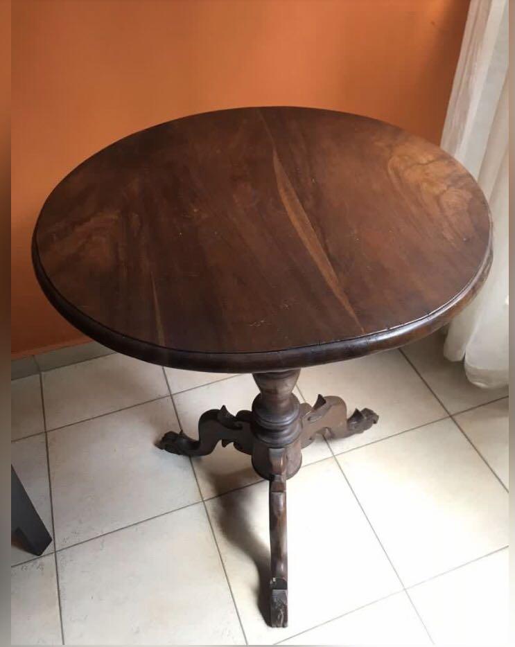 Round Table Teak Wood Colonial Design, Round Antique Tables