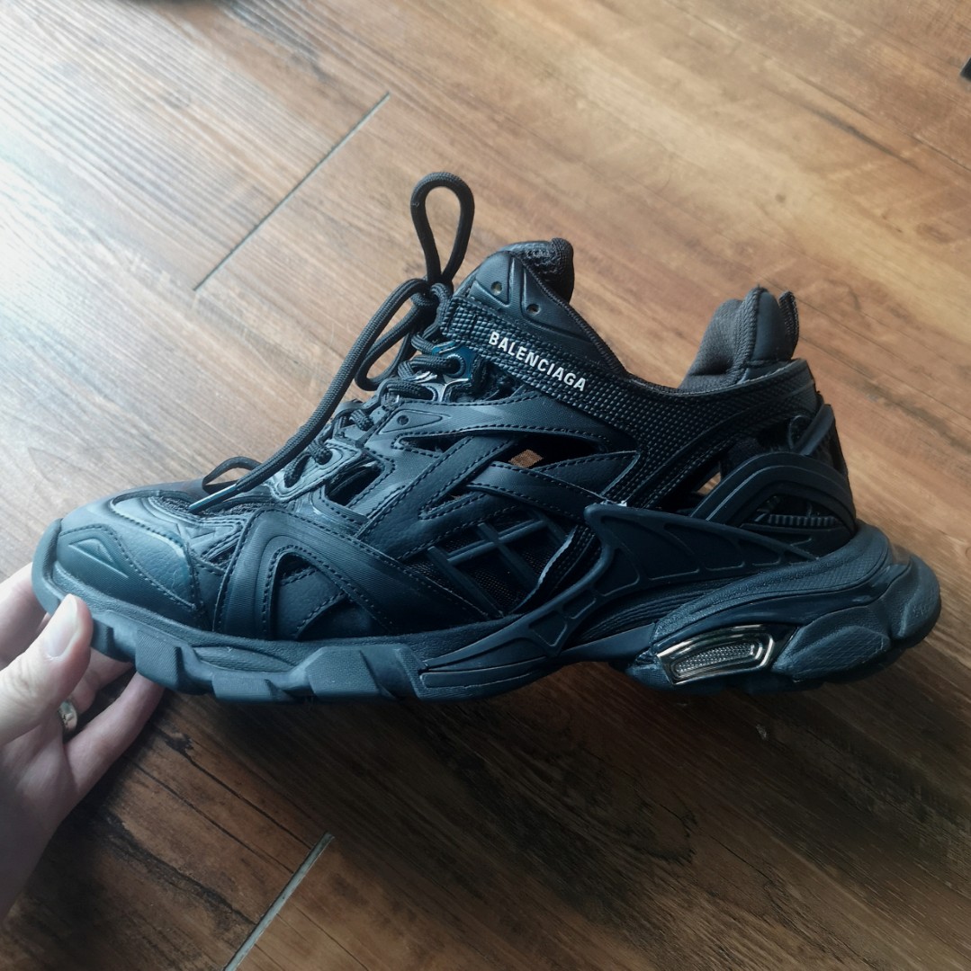 Balenciaga track 2 black store