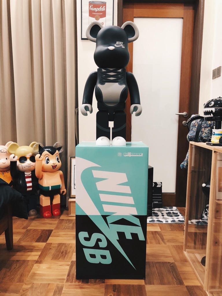 bearbrick nike sb