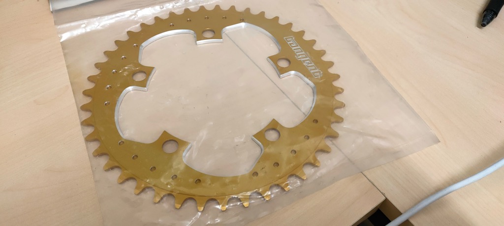 Tangent chainring top