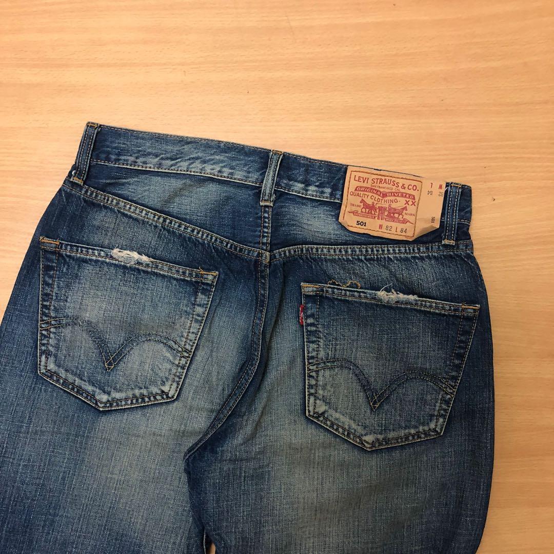 celana jeans second LEVIS 501 size 32, Fesyen Pria, Pakaian