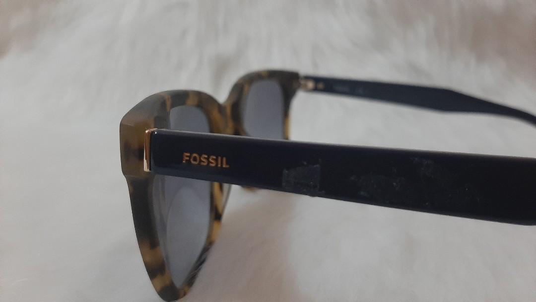 Fossil shades, Women's Fashion, Watches & Accessories, Sunglasses