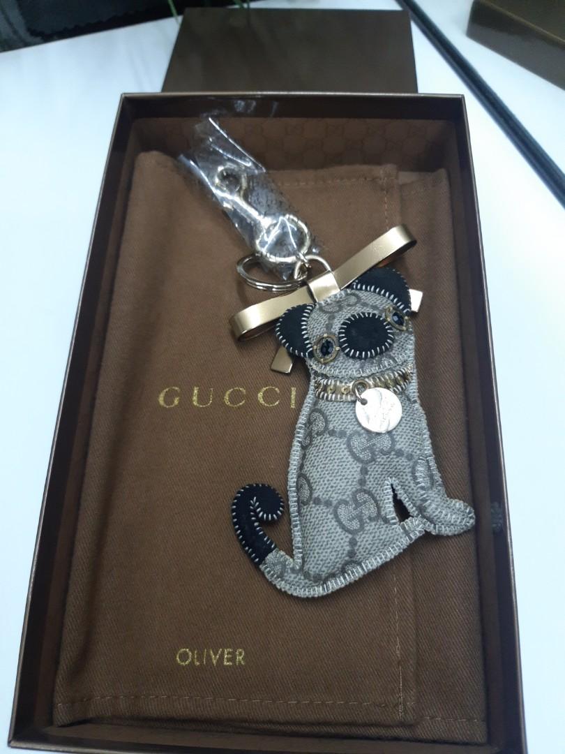 Gucci discount dog keychain