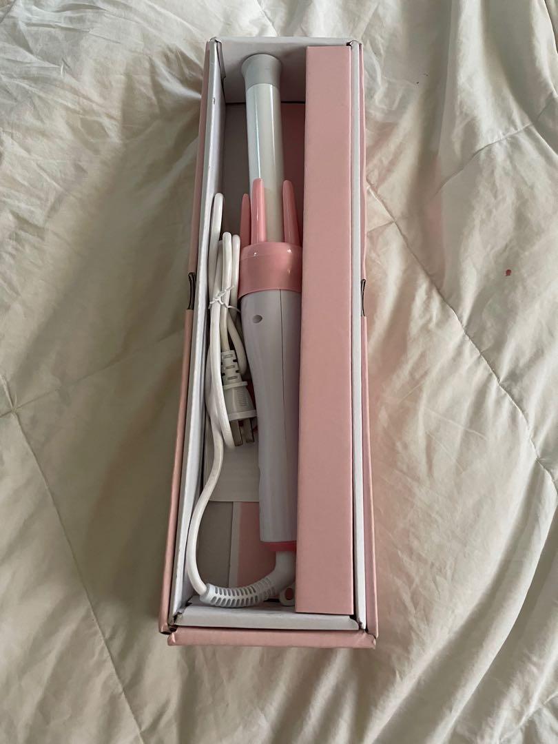 Hair Curler (Category: Hair) located in Pasay City. Submitted by pixie2a (Listing ID 1088753019, Image 2). Description: Like New Very Good Condition Used once only Rfs: Decluttering.