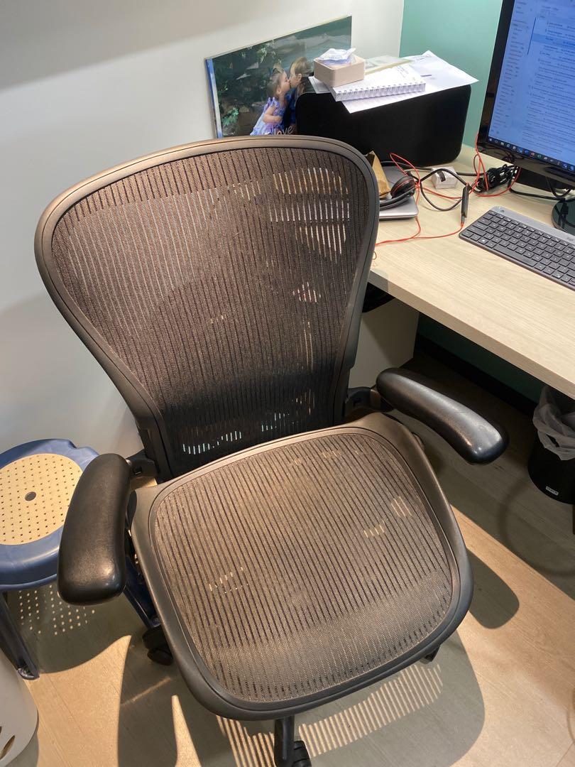 NeueChair By Secretlab Review Alternative To Herman
