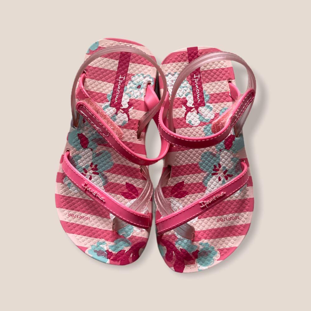 Ipanema slippers kids store