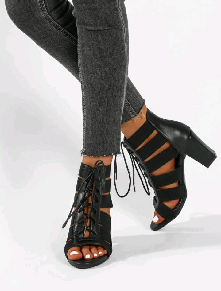 Lace up front chunky heels Clearance