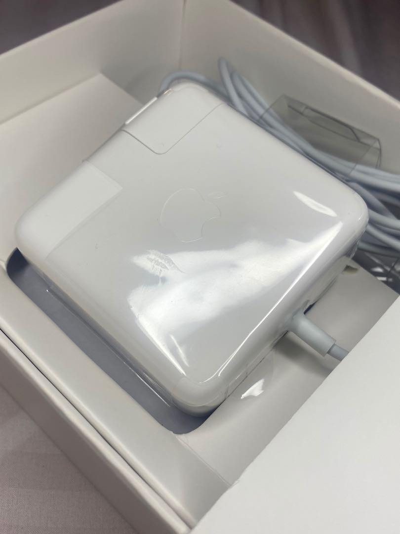 Macbook Charger Magsafe 1 60w (Category: Chargers) located in Manila. Submitted by imangienation (Listing ID 1088723595, Image 3). Description: Macbook Charger Magsafe 1, L-Type, 60w This is a PREMIUM COPY. Same quality but not manufactured by Apple. Brand new- opened but never used. RFS: Wrong item :( .