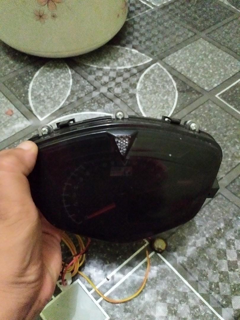 Meter uma lc v1, Motorbikes on Carousell