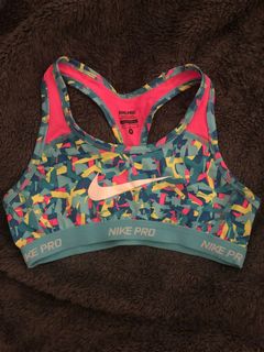 (Category: ) located in . Submitted by ivelovednotlost (Listing ID 1088881994, Image 1). Description: .