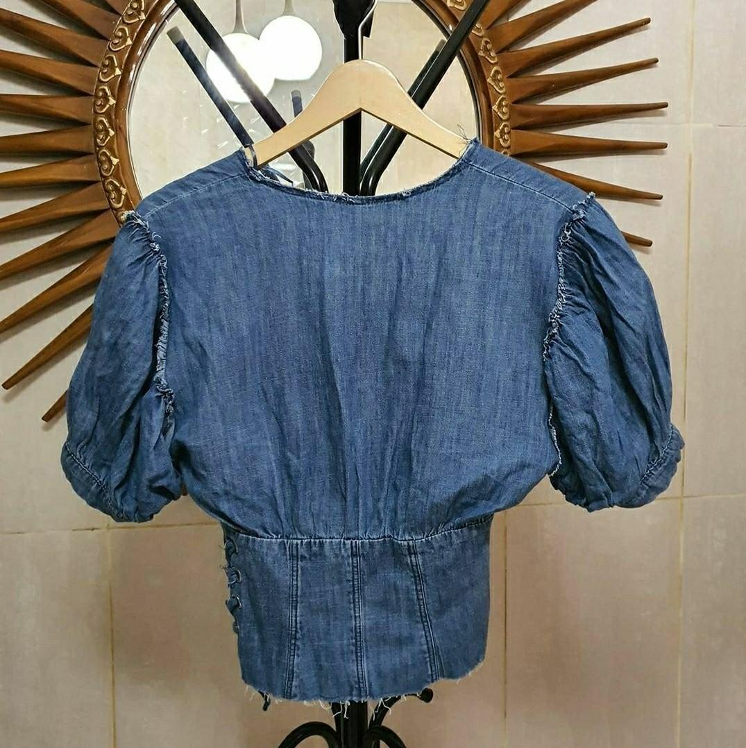 NWT Zara denim puff sleeve top, Fesyen 