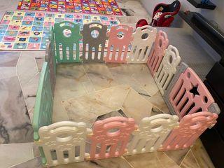 Playpen 14 panel