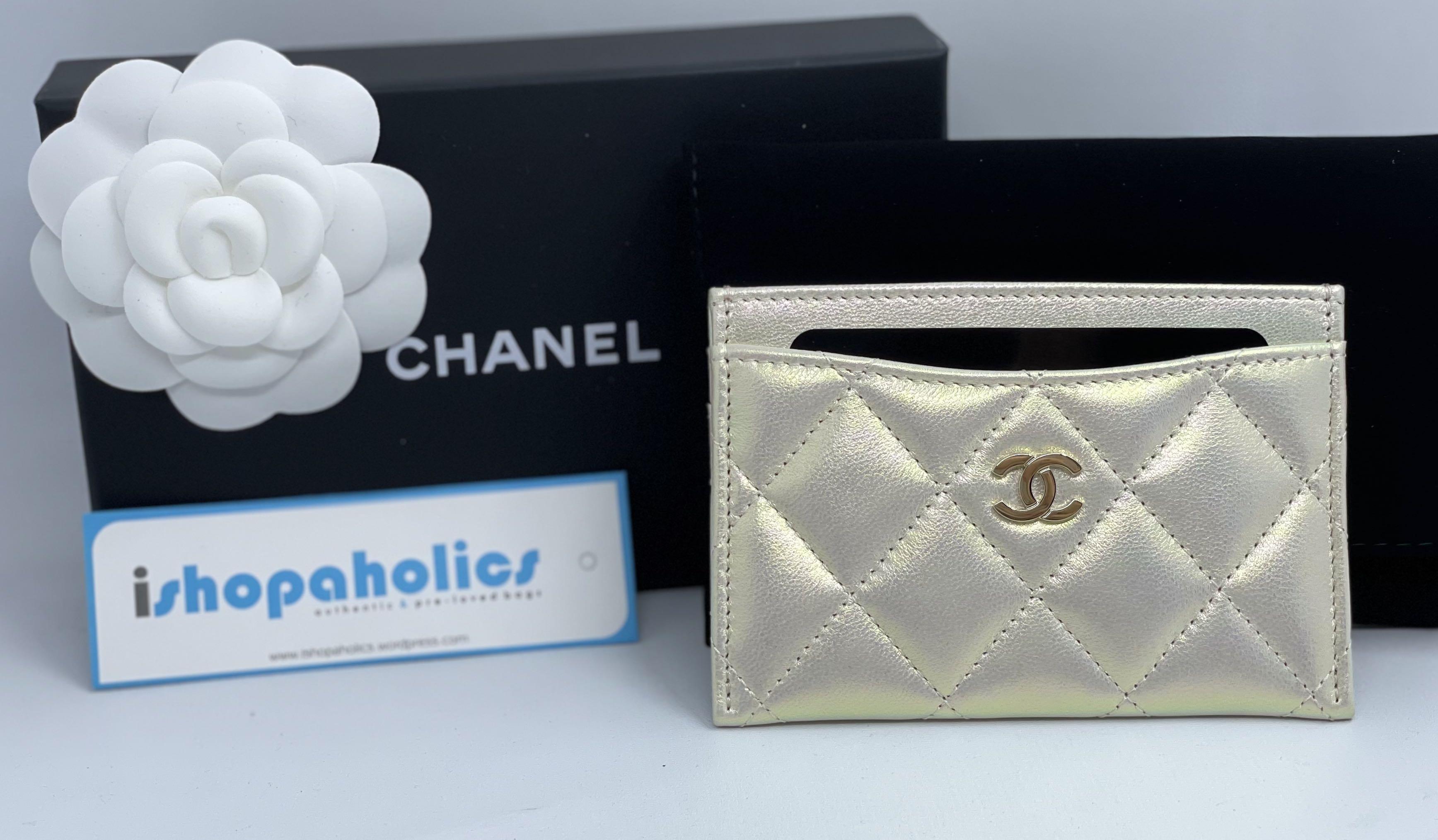 SOLD) genuine (NEW) Chanel iridescent ivory classic card holder