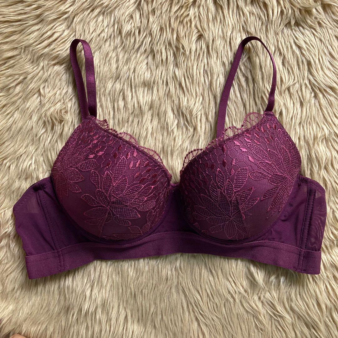 SALE! HIGH QUALITY 38A Push up bra in blue, Women's Fashion, Undergarments  & Loungewear on Carousell