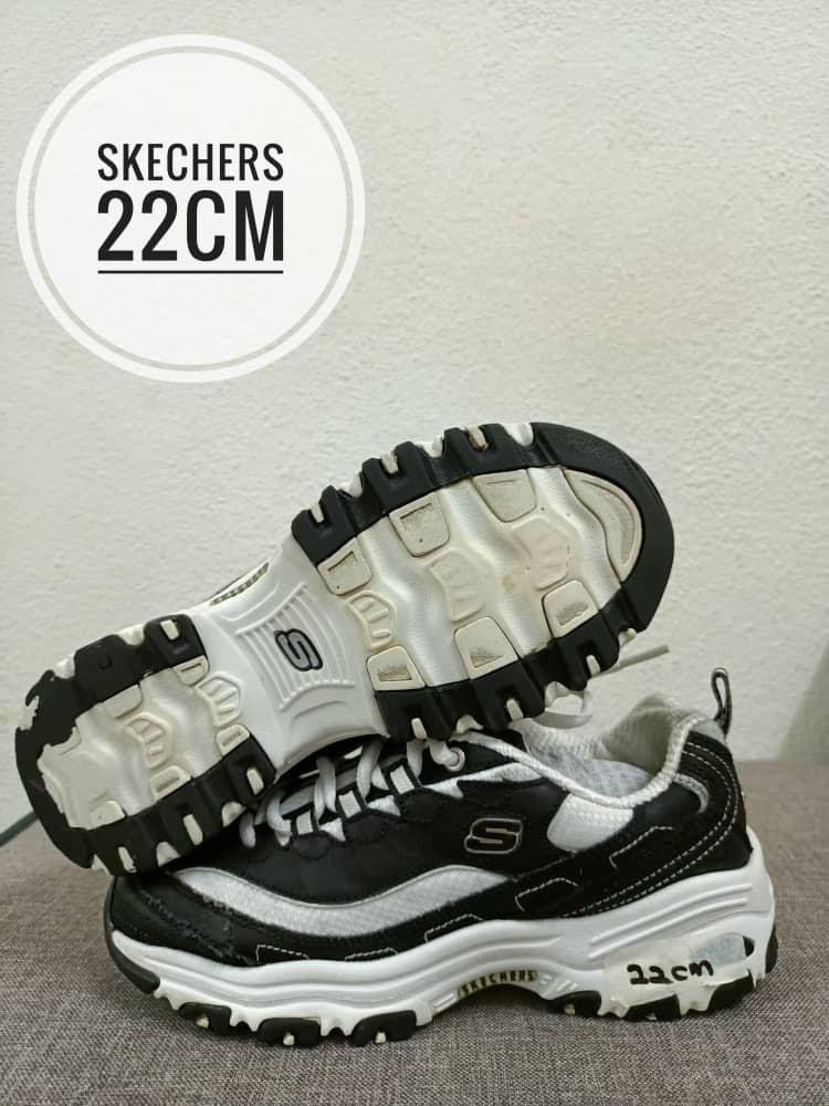 Skechers bundle sales