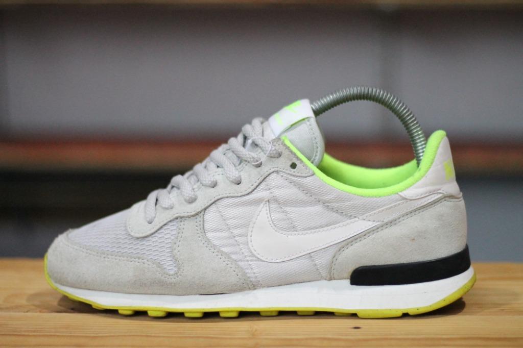 Size 5.5 UK NIKE Internationalist Shoe