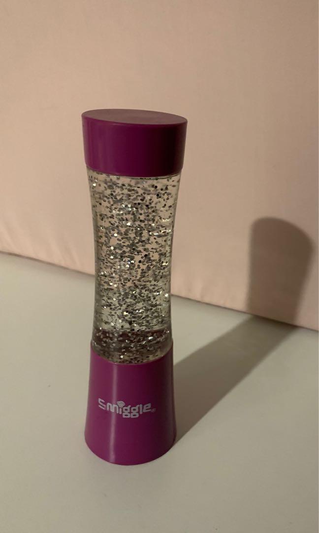 Smiggle glitter lava lamp