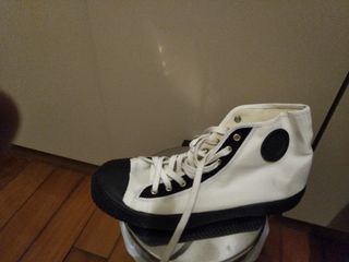 （分類：）位於 。 由 tchengaa 提交（商品編號 1088873881，圖片 1）。簡介： 。