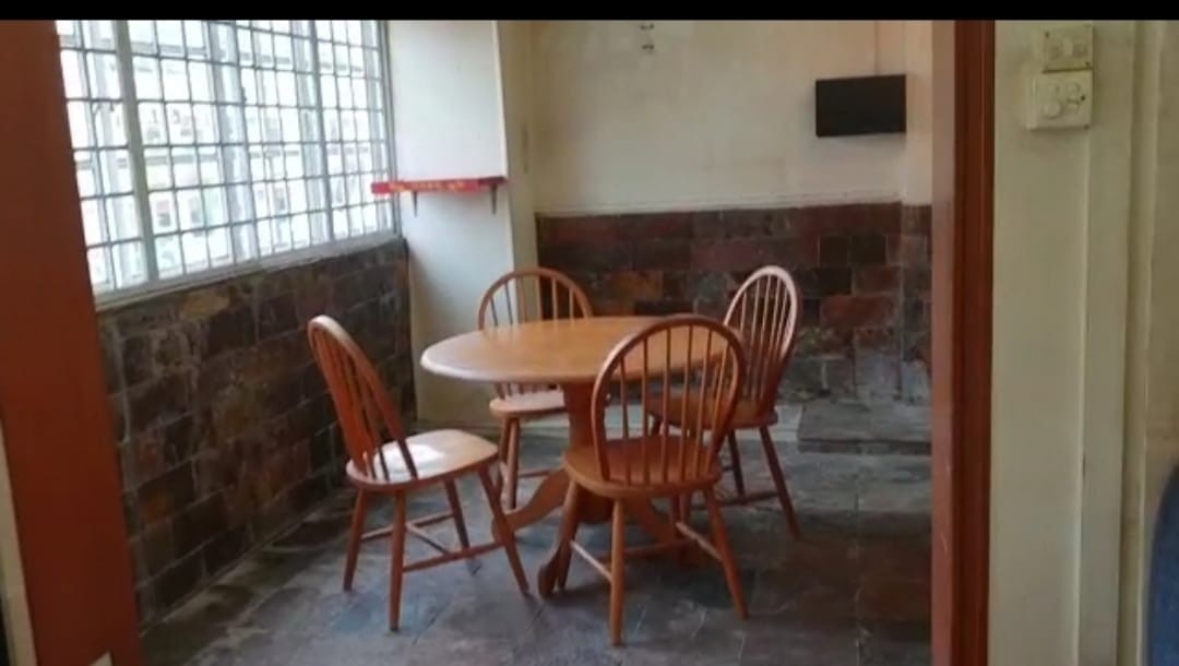(Category: ) located in . Submitted by ayu.property (Listing ID 1088930427, Image 1). Description: .