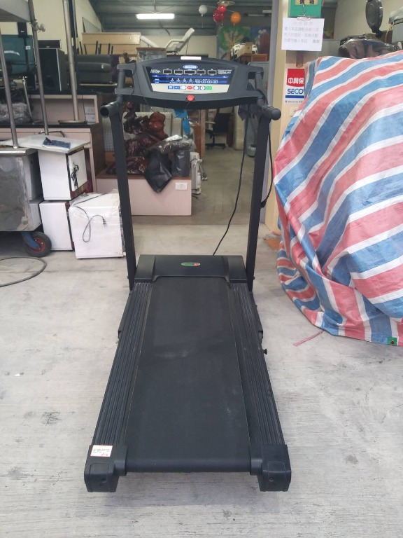 樂芙二手貨 強生跑步機二手跑步機自動跑步機減重機運動器材健身器材 運動休閒 健身器材在旋轉拍賣