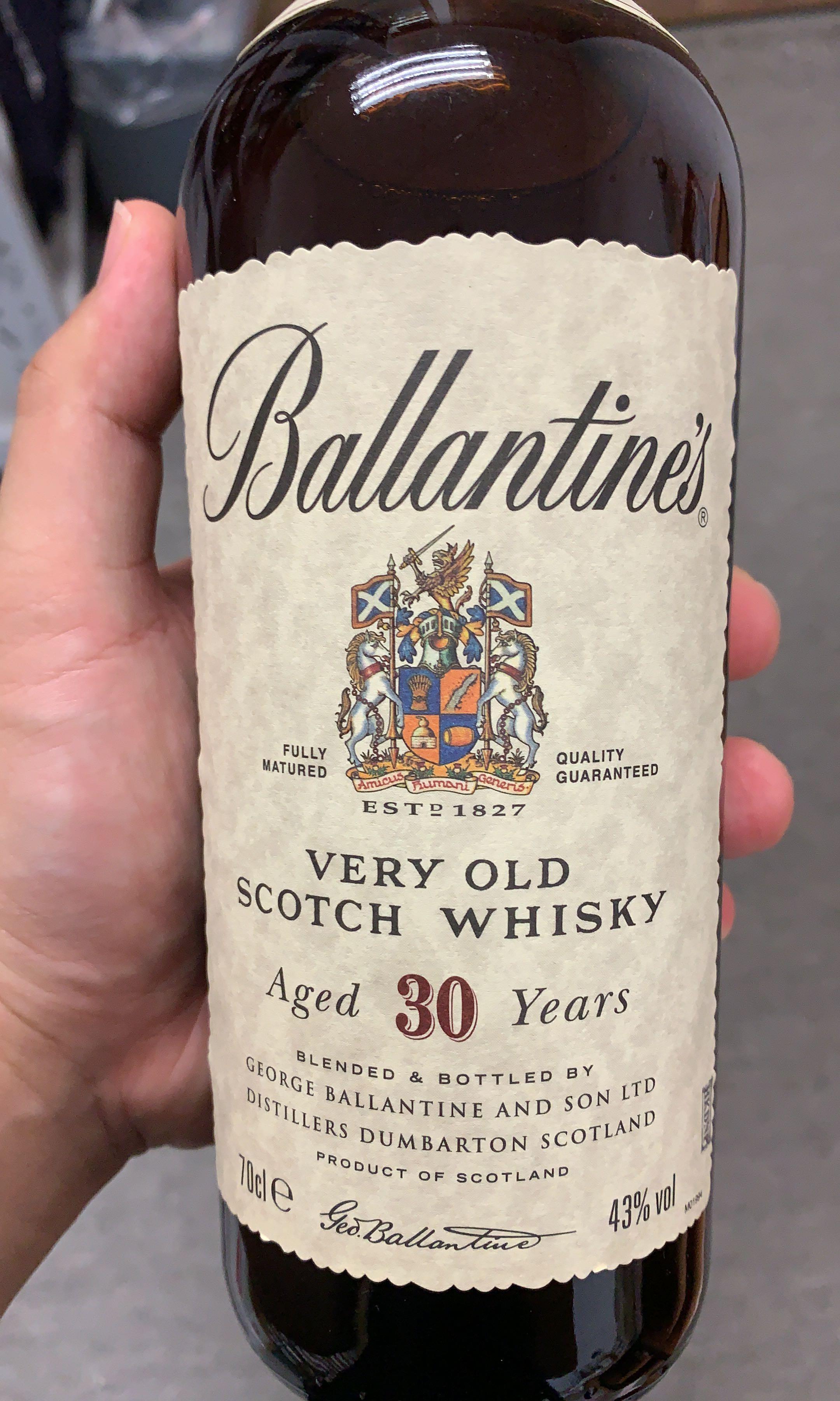 舊版Ballantine's 30 years 百齡罈30年無盒Scotch Whisky 蘇格蘭威士忌750ml 700ml 禮物
