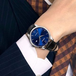 （分類：）位於 。 由 c.watches 提交（商品編號 1088990252，圖片 1）。簡介： 。