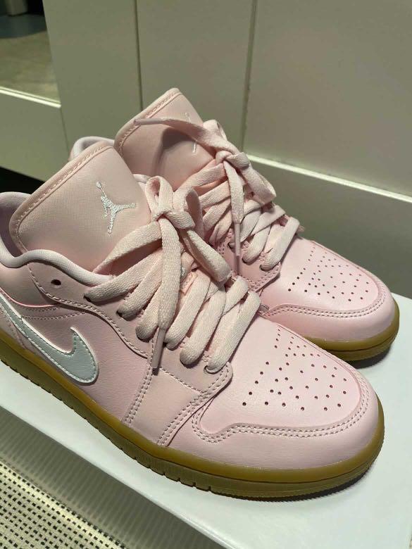 Air jordan clearance low gum pink