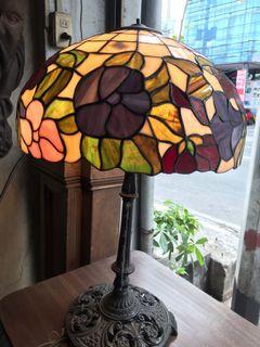 Antique Tiffany Lamp in good working condition