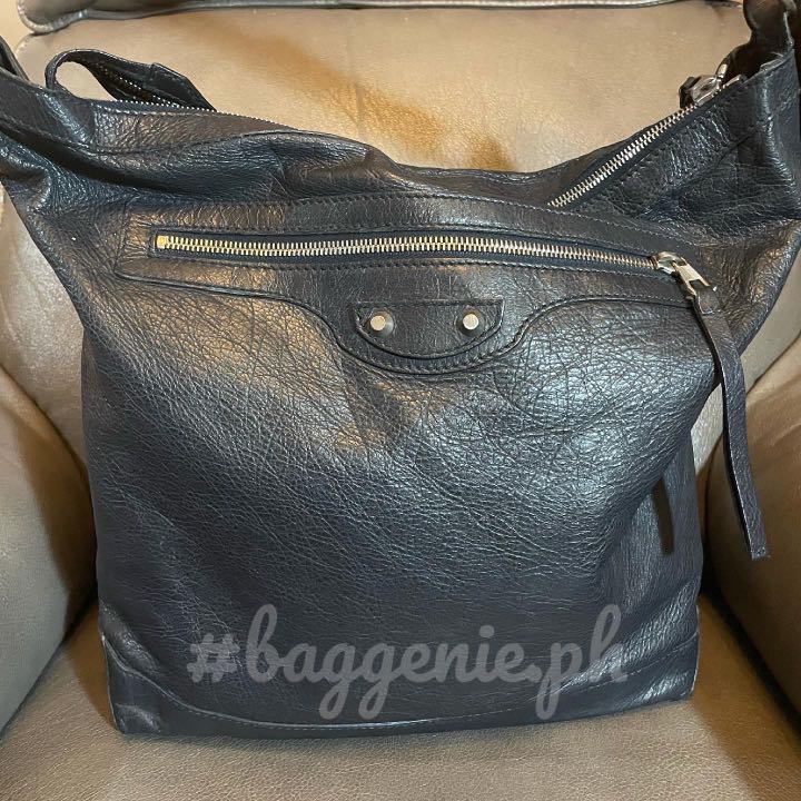 balenciaga hobo