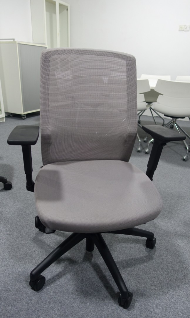 Benel chair shop