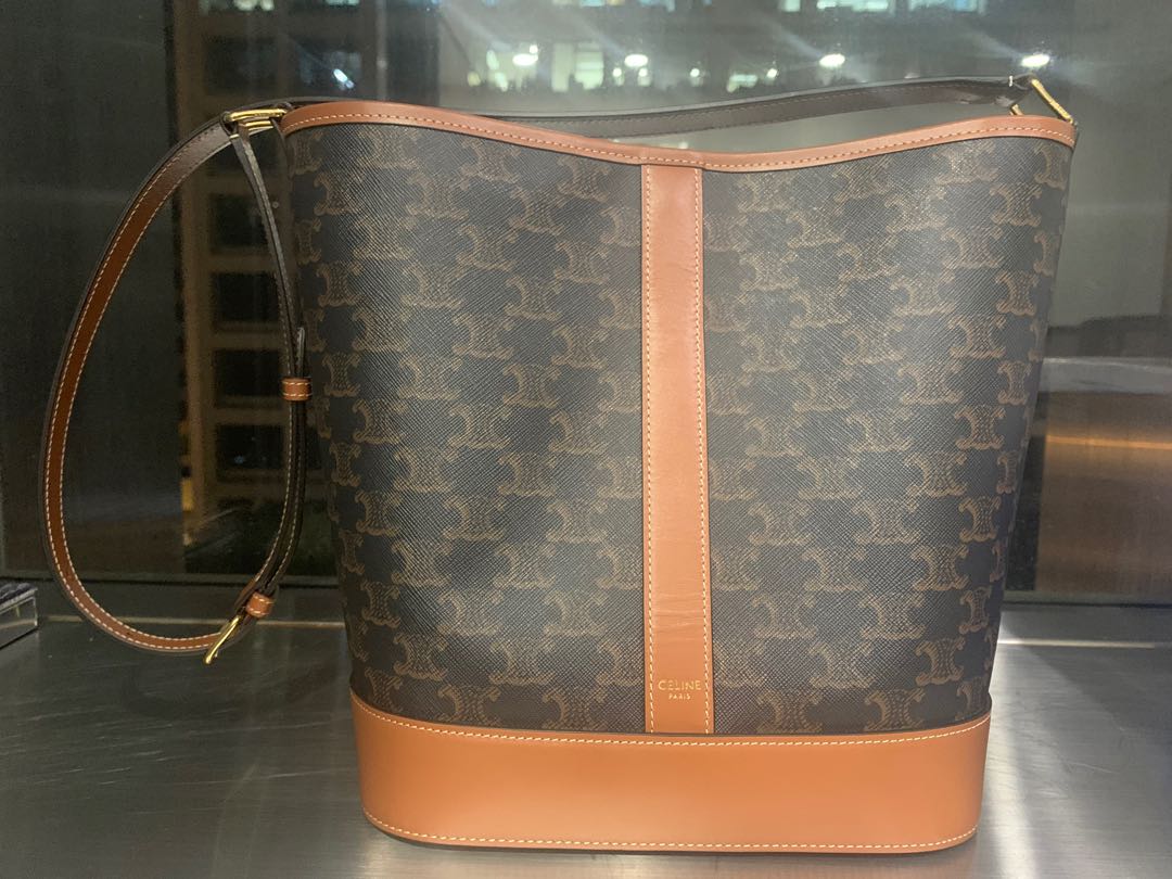 celine bucket triomphe