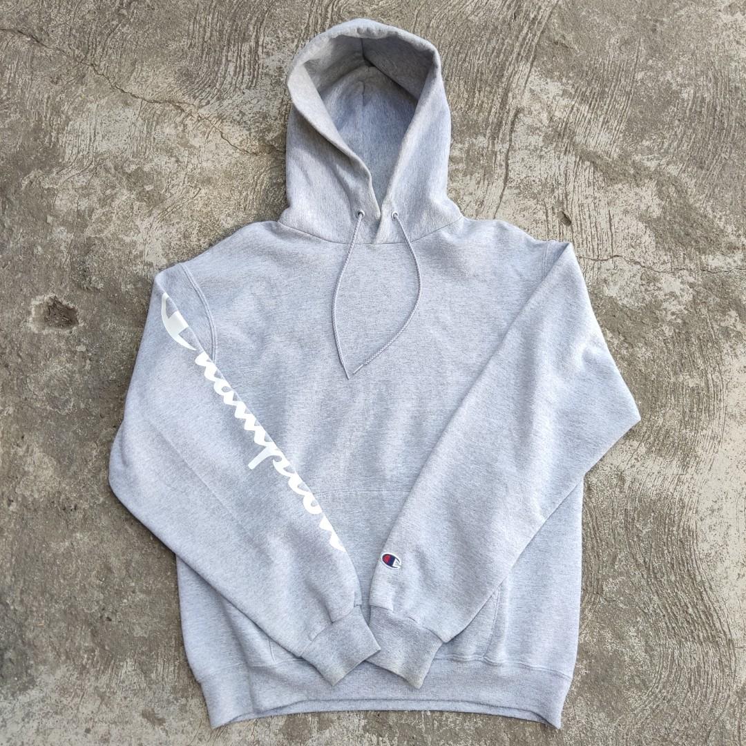 Champion hoodie clearance side logo