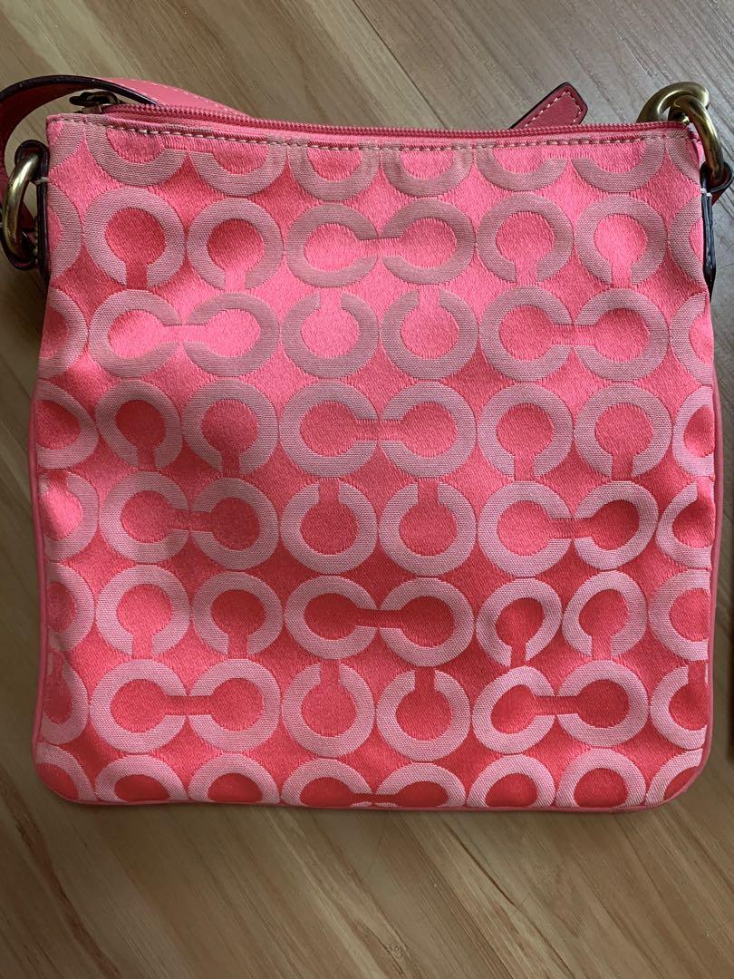 Coach Sling Bag (authentic), Women's Fashion, Bags & Wallets, Cross