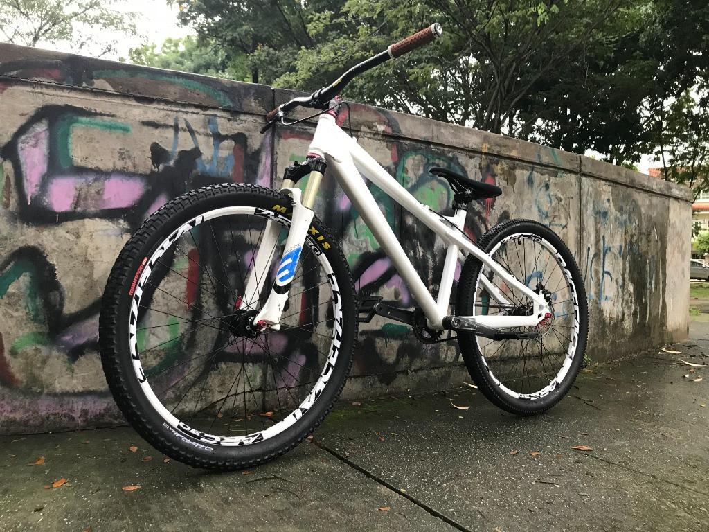 Da bomb dirt jump 2025