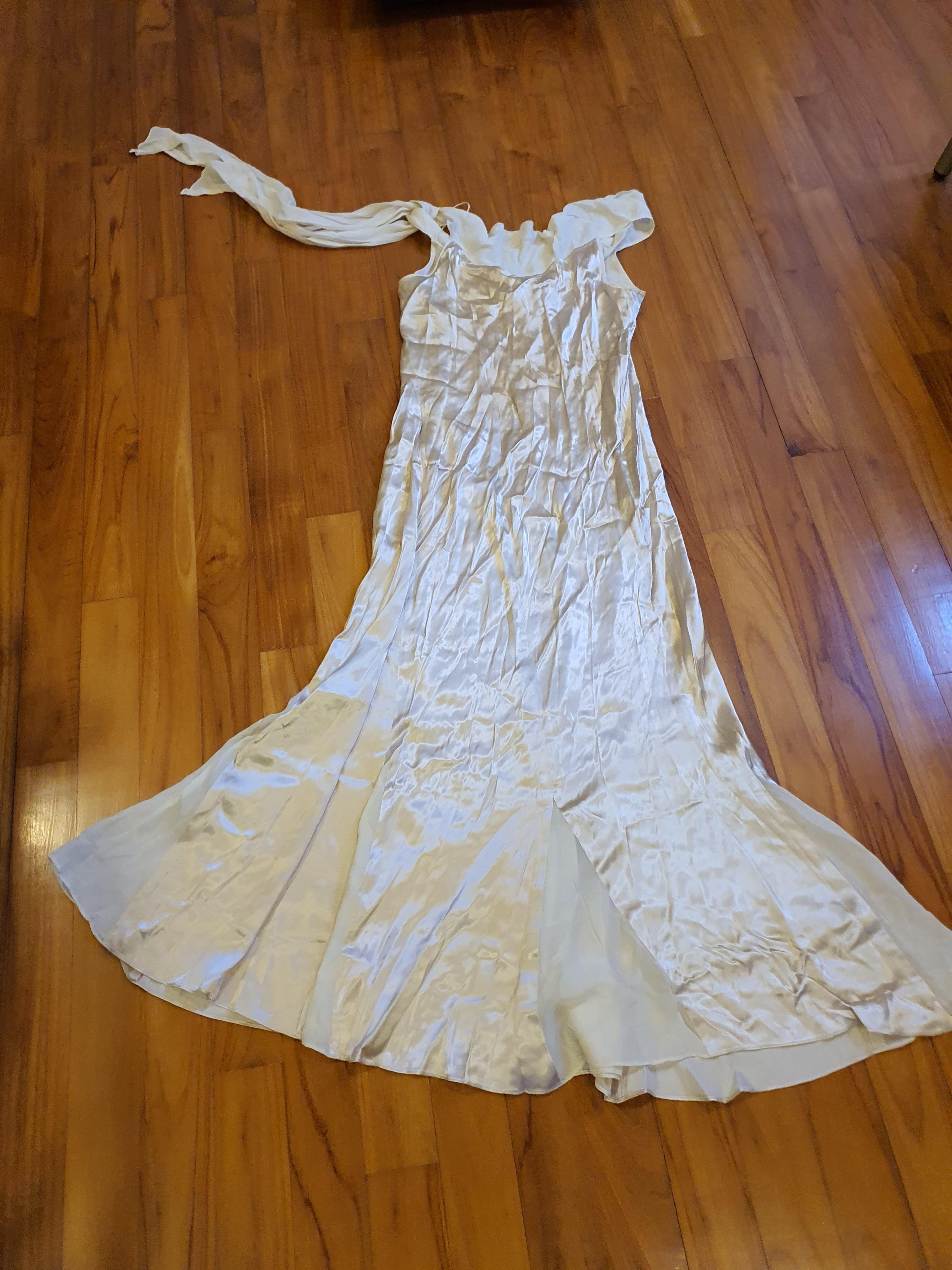 DKNY Silk Gold Gown w Shoulder Sash