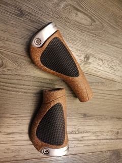 （分類：）位於 。 由 kwlam215 提交（商品編號 1089096063，圖片 1）。簡介： 。
